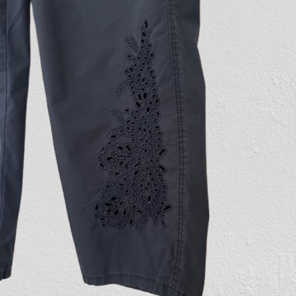 Chico’s Woman’s Navy Blue Cotton Pants with Embroidery, Sz 6